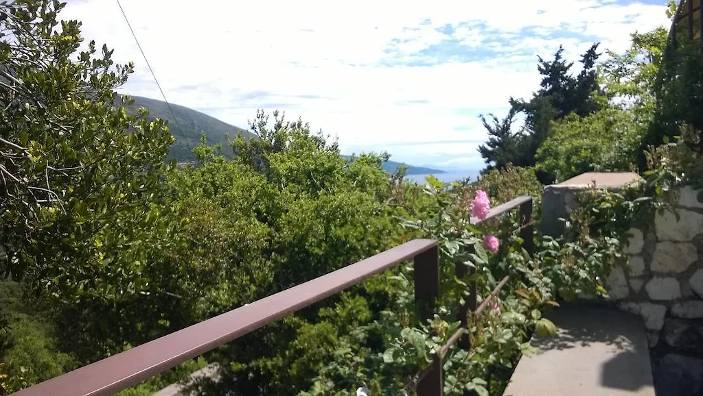Villa Daphni Agia Efimia