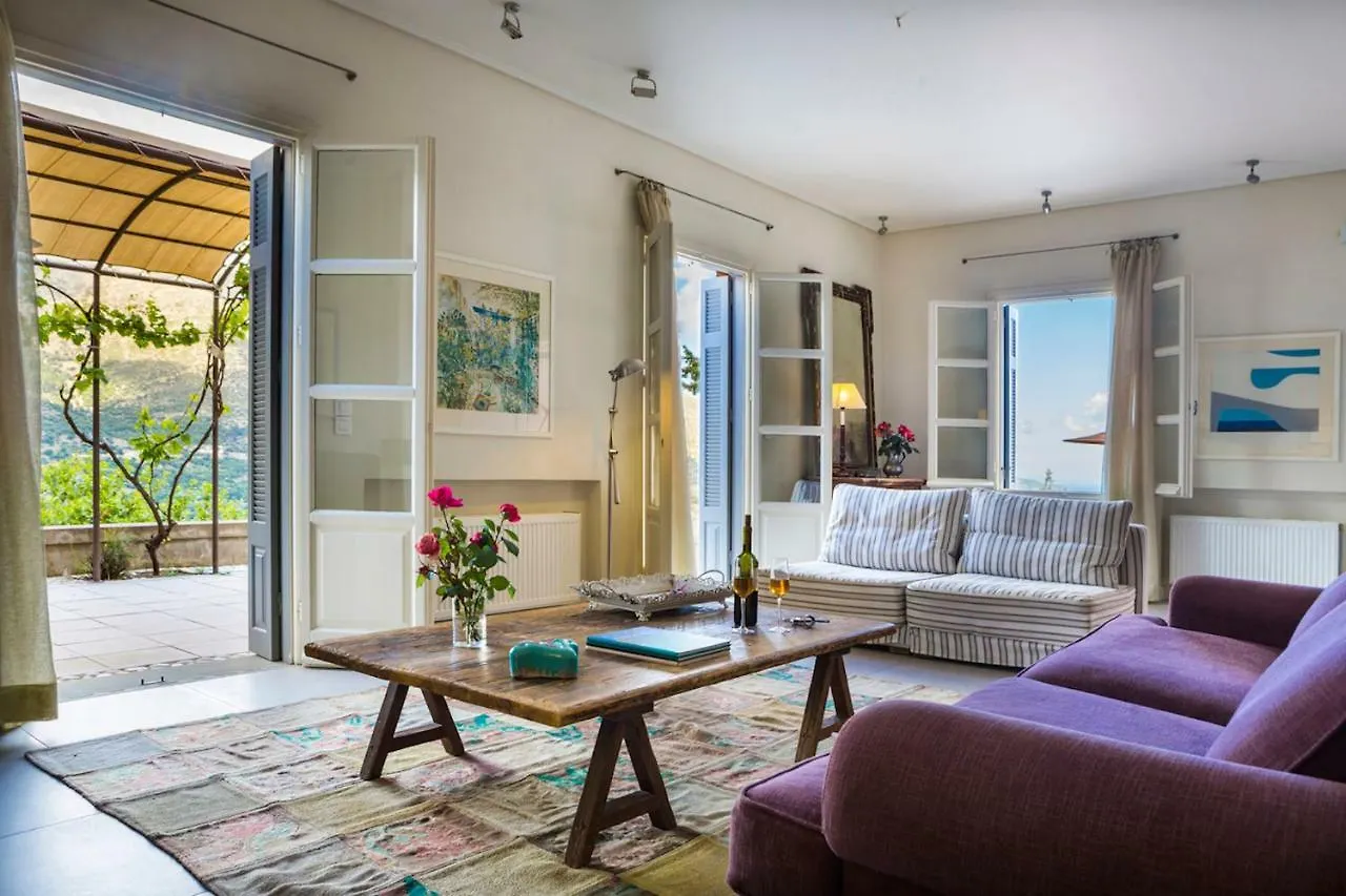 Villa Daphni Agia Efimia 0*,