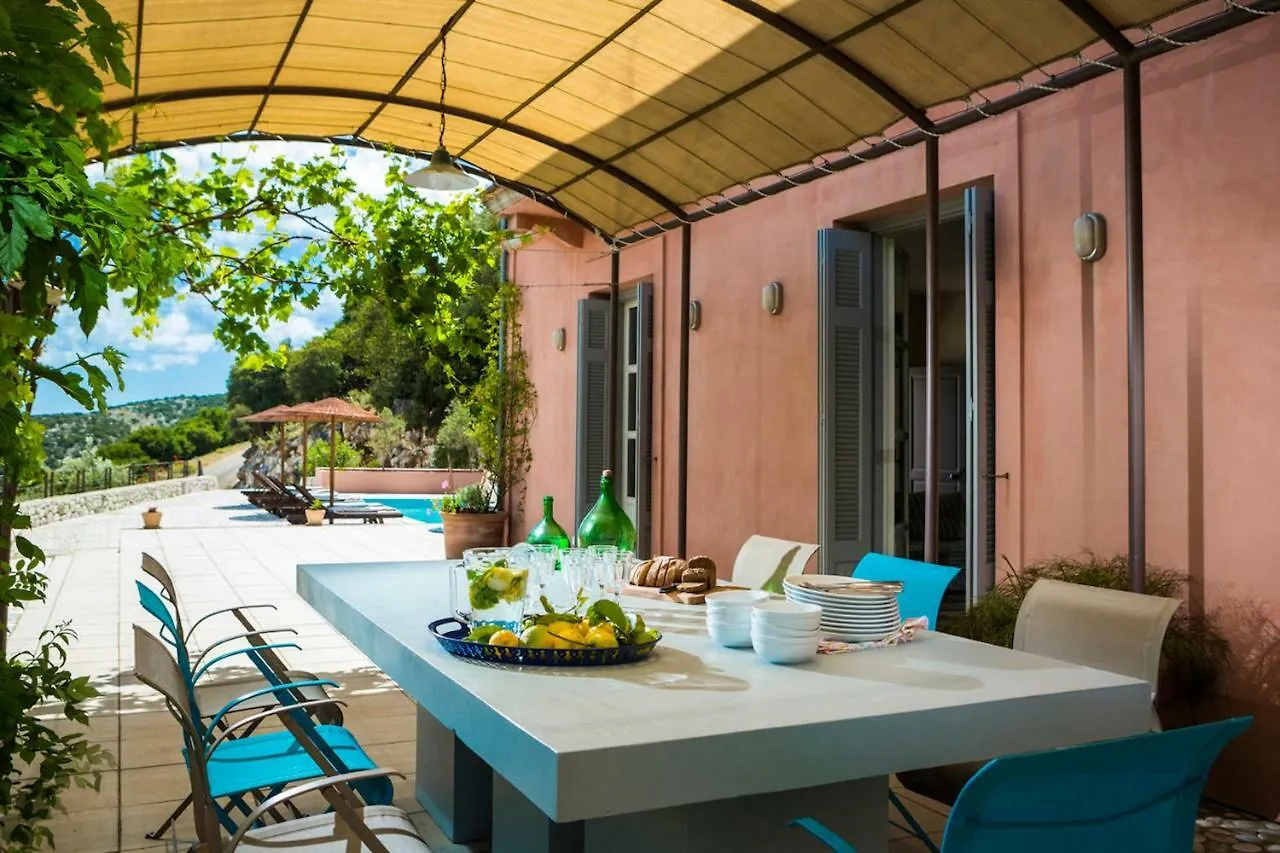 Villa Daphni Agia Efimia